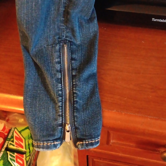 Silver Jeans Aiko size 28 length 29 - Picture 3 of 3